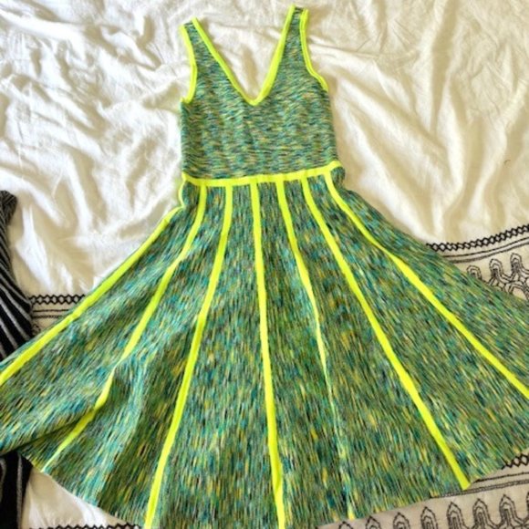 Bright, fun, stretchy, dressy, sexy dress - Bebe - size Small - Picture 1 of 6